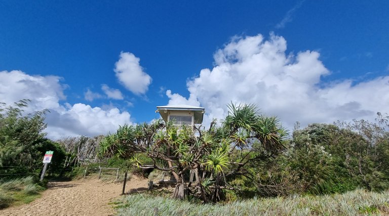 The lookout was not in use as the weekend volunteer life savers were set up on the beach.