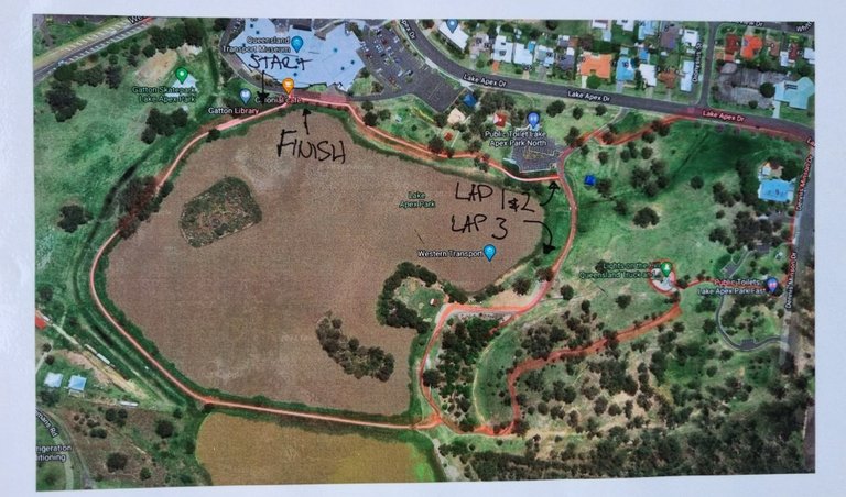 The 5km course was 2 big laps and then a tight lap around the lake to finish. This was a photograph of the parkrun event team’s first timer’s briefing course map.