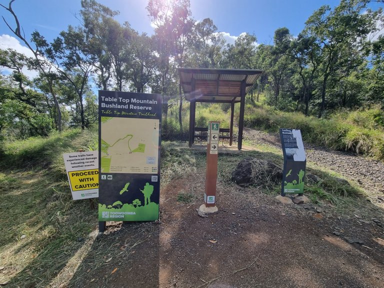 It is possible to walk all the way to and from Picnic Point in East Toowoomba and make a big day of it.