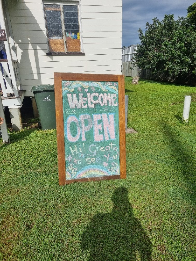 We did not but anything at the local markets so next we were checking a local church run second hand op shop to see if there was any bargains.