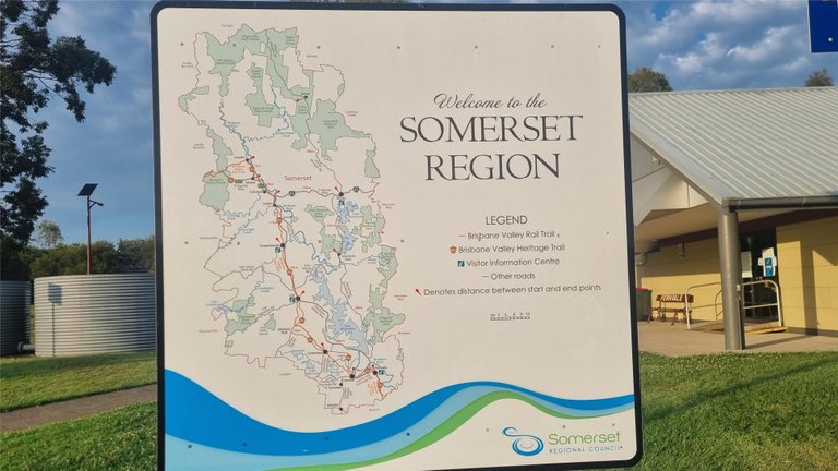 There are 3 parkruns in the Somerset Region about an hour and half west of Brisbane, finishing this one made us Somerset Regionairs. I really liked this map which showed the Valley, the Brisbane River and Wivenhoe Dam.