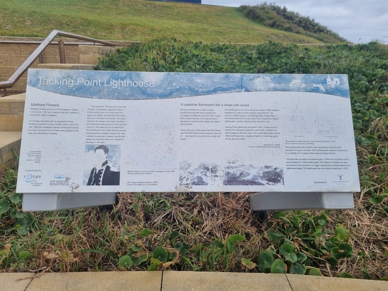 Tacking point takes its name from the famous explorer who apparently changed the direction of his ship at this headland.