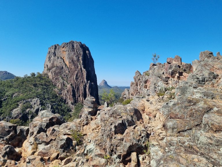 There were great view every where this time, no matter which way we looked. The square one is called Lugh’s Throne.