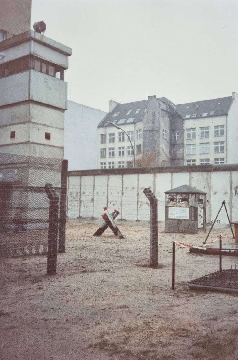 Check point Charlie