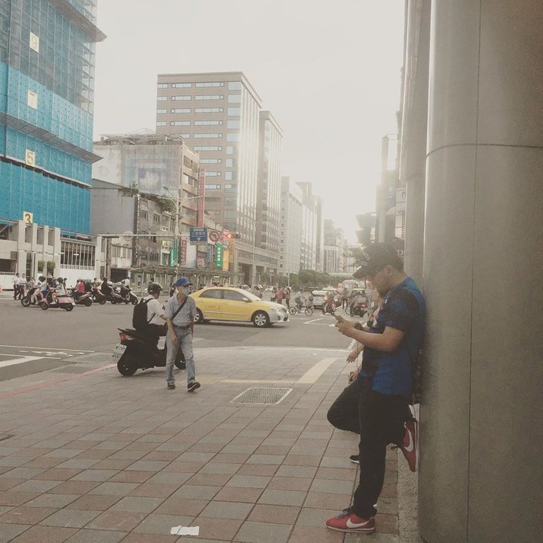 Candid photo in the streets of Taipei