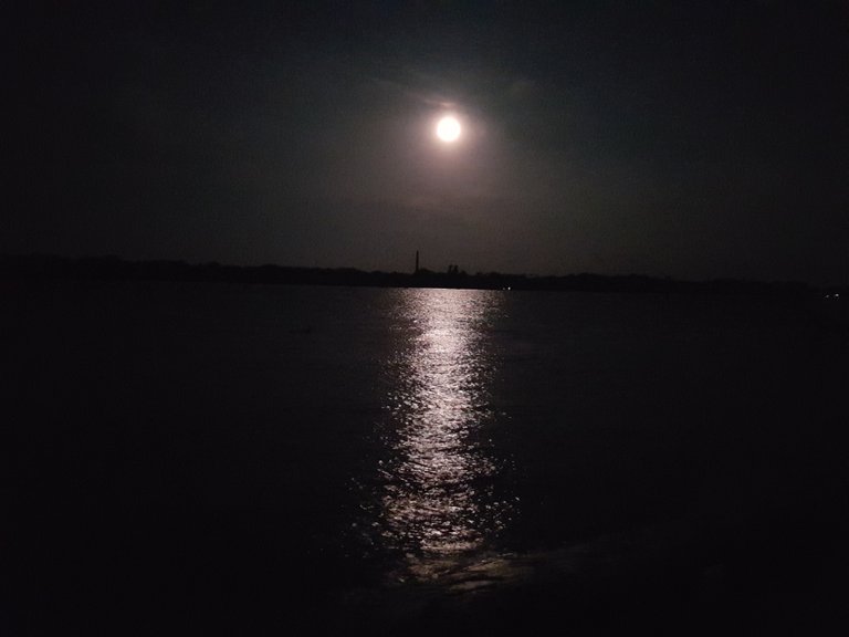 Lalakhale moon view