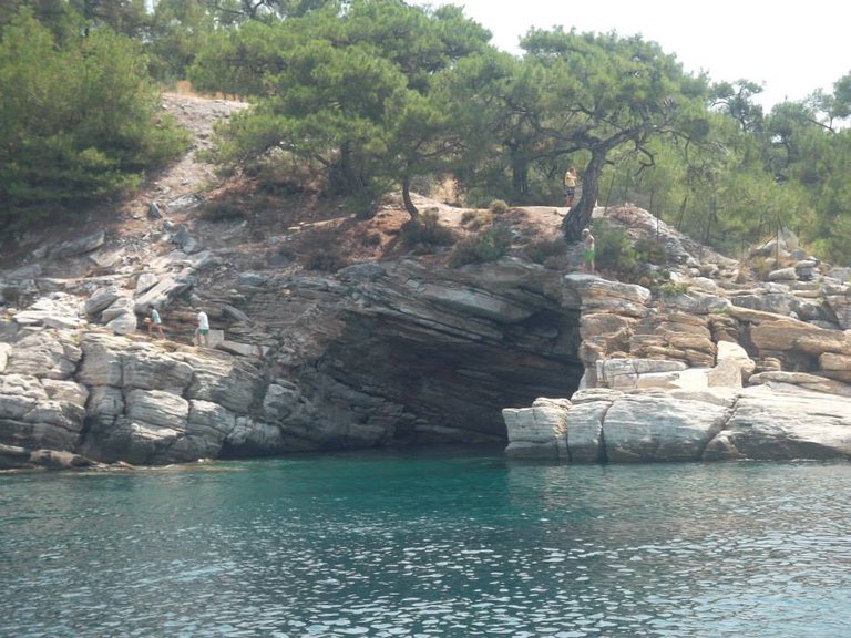 Boat trip around Thassos