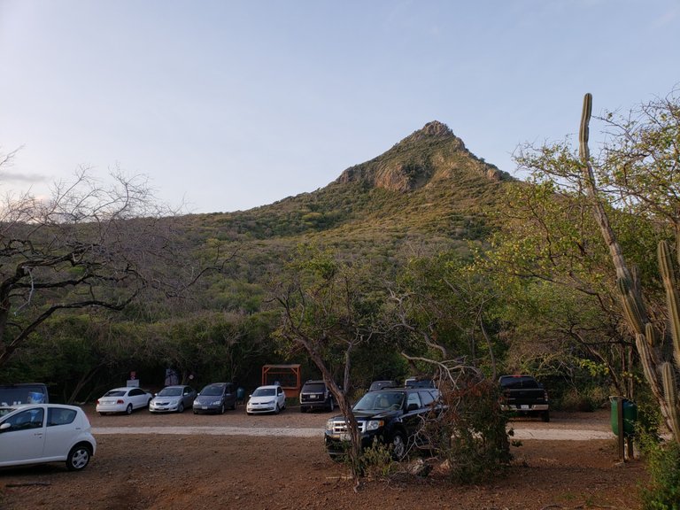 The parking lot at the bottom of Mnt.