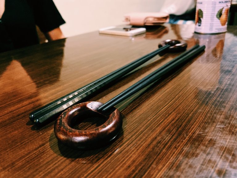 Look! Its a really cute set up. By the way, don’t worry if you don’t use chopsticks, you may request for a spoon and fork. :)
