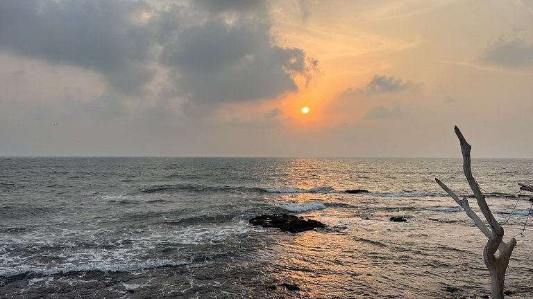 Anjuna Beach - MOON Star bar