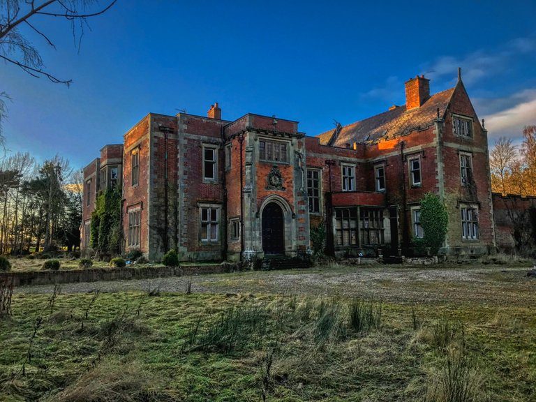 Fails of the Urban Explorer: Otterburn Hall