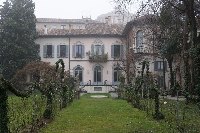 Leonardo da Vinci house and vineyard