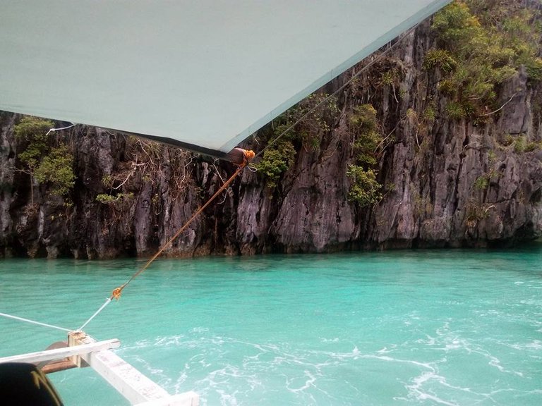 The clear waters of El Nido