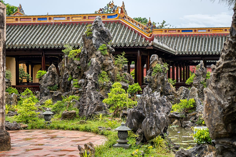 Vietnamese art of making miniature landscapes, called Hon non bo, is truly incredible.