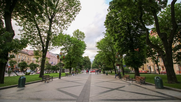 Svobody avenue. Photo by Wander Spot Explore ©