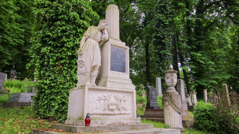 Lychakiv Cemetery. Photo by Wander Spot Explore ©