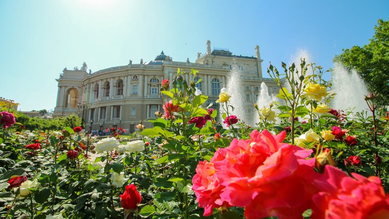 Opera and Ballet Theater. Photo by Wander Spot Explore ©