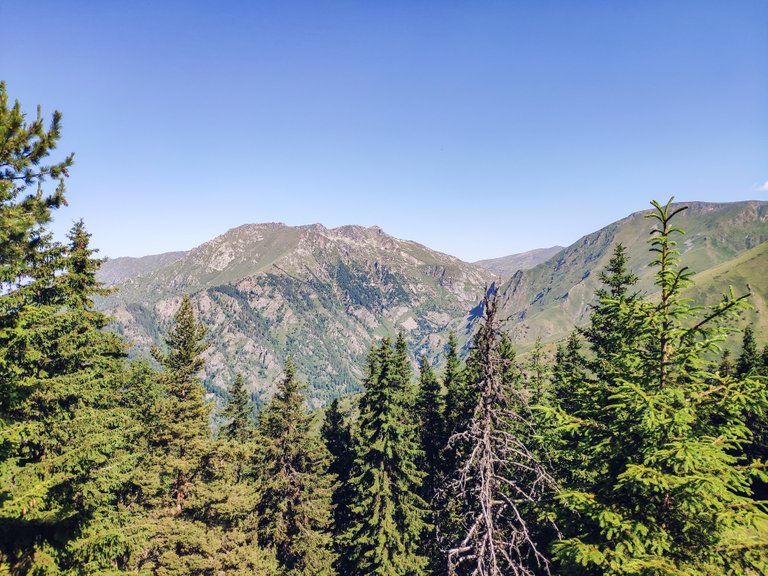 Rila mountain range. Photo by Wander Spot Explore ©