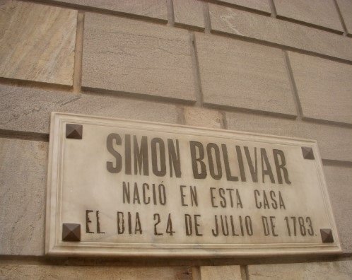 fecha y lugar en donde nacio simon bolivar