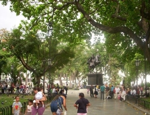 plaza bolivar