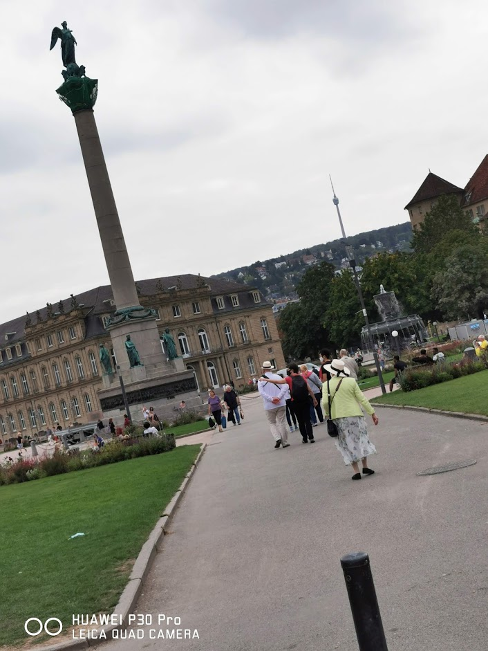 view to the Siegessäule...