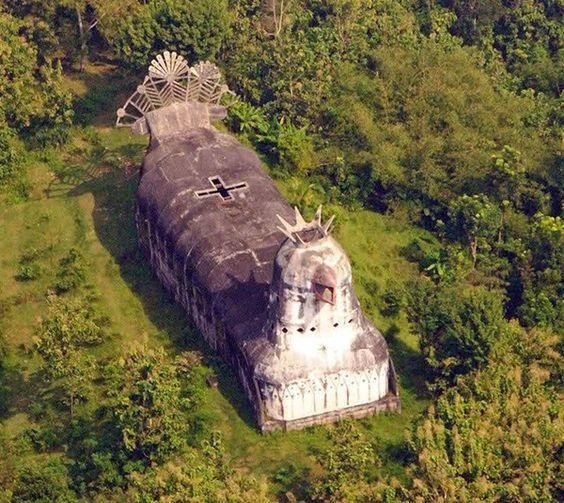 Gereja-Ayam-mysterious-Chicken-Church.jpg