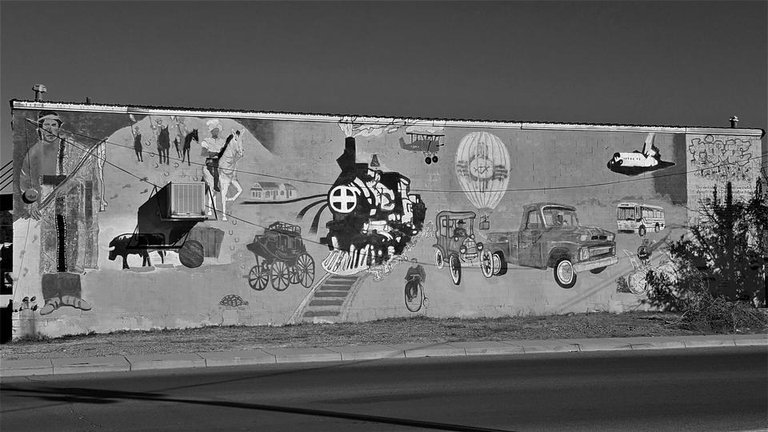 road_grafitti_bwphoto_theia_gjdk.jpg