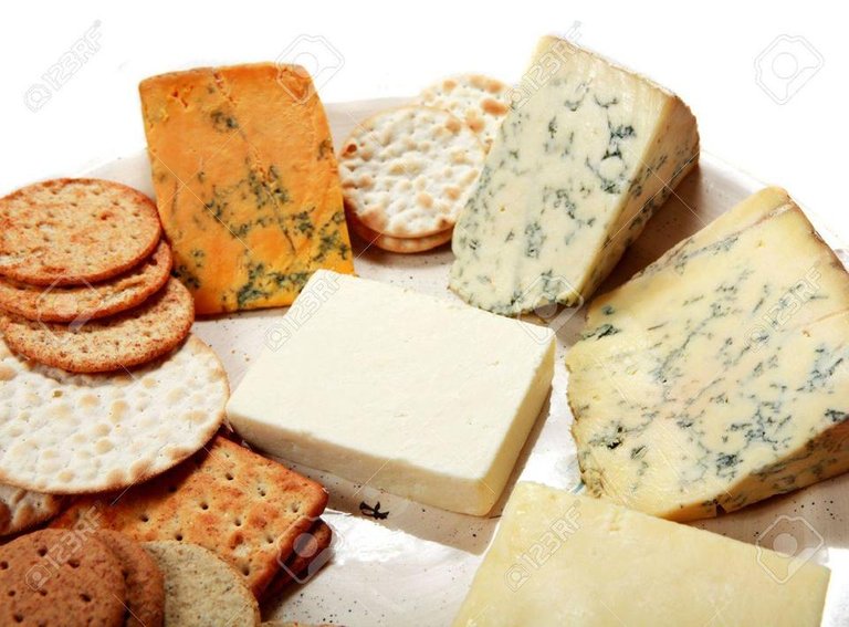 3020060-a-plate-of-fine-english-cheeses-with-an-assortment-of-biscuits-clockwise-from-top-left-shropshire-bl.jpg