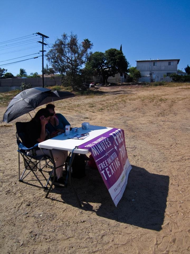 fav mycalisign Free obamaphone booth.jpg