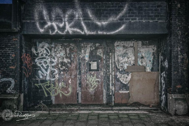 urban_decay_XXII.jpg
