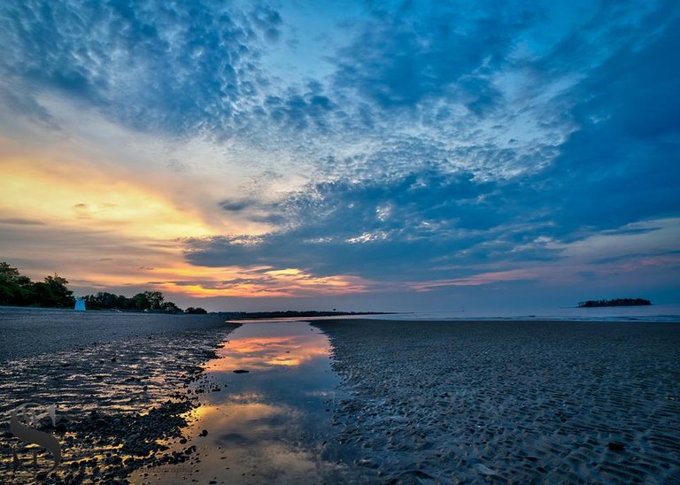 1 Sunrise by Silver Sands and Walnut Beach-3.jpg