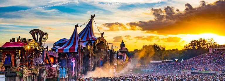 Tomorrowland2018Dates_B.jpg