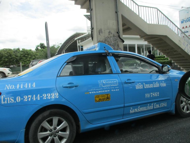 sky blue taxi fitinfun.JPG