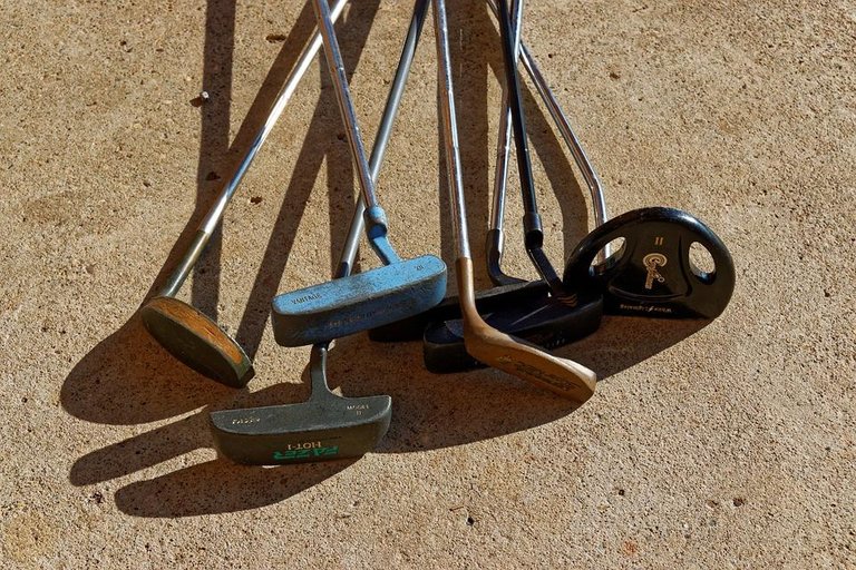 golf-putters-967487_960_720.jpg