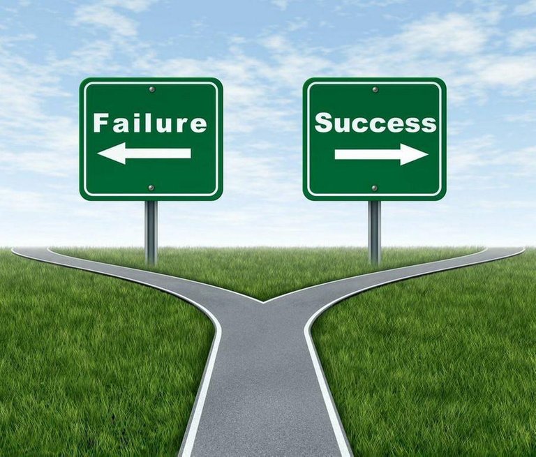 0-decision-making-right-choice-thinking-being-on-the-crossroads-failure-success-roads-options-road-signs.jpg