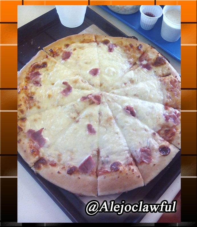 Gerald almuerzo pizza.jpg