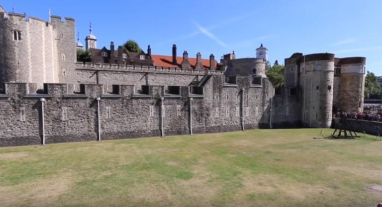 349 tower of london.jpg