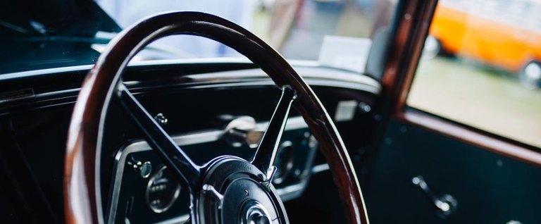steering_wheel_dashboard_car_automobile-935753.jpg