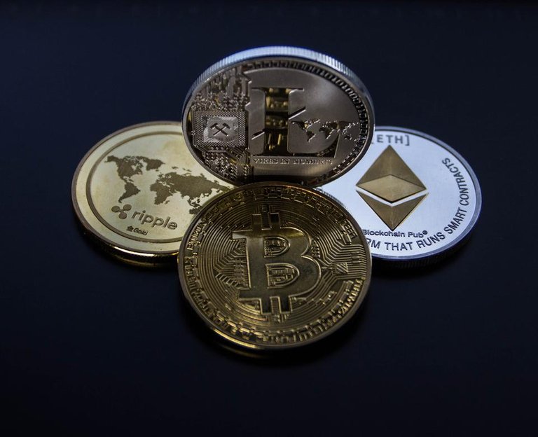 Crypto Coin pexels-photo-843700.jpeg