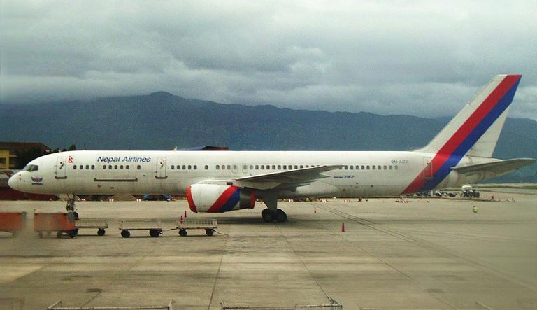 1024px-Nepal_Airlines_B757-200M_9N-ACB_Tribhuvan.JPG