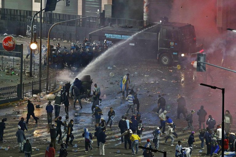 argentina-riots-world-cup-soccer-07142014-10.jpg