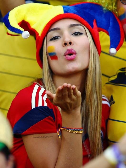 colombian-girl_world-cup-2014_04-530x702.jpg