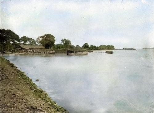 Pelabuhan Panjang, Lampung, 1913. Het Leven. Colorized..jpg