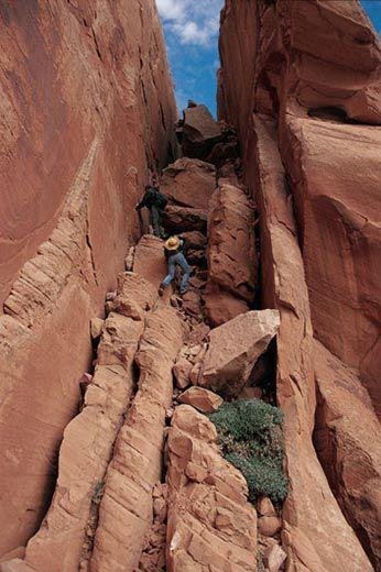 climbing-Anasazi-cliff-dwelling-3.jpg