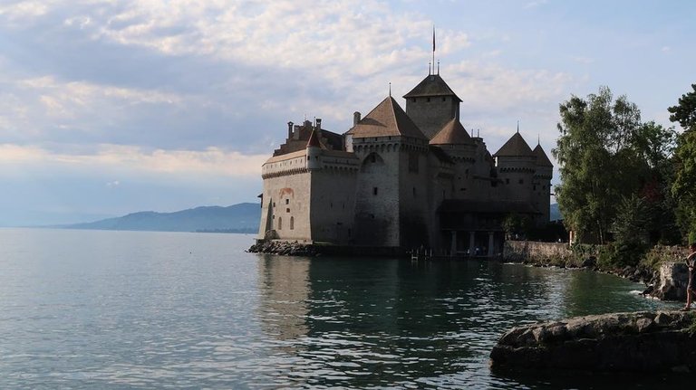 Chateau de Chillon, Montreux.jpg