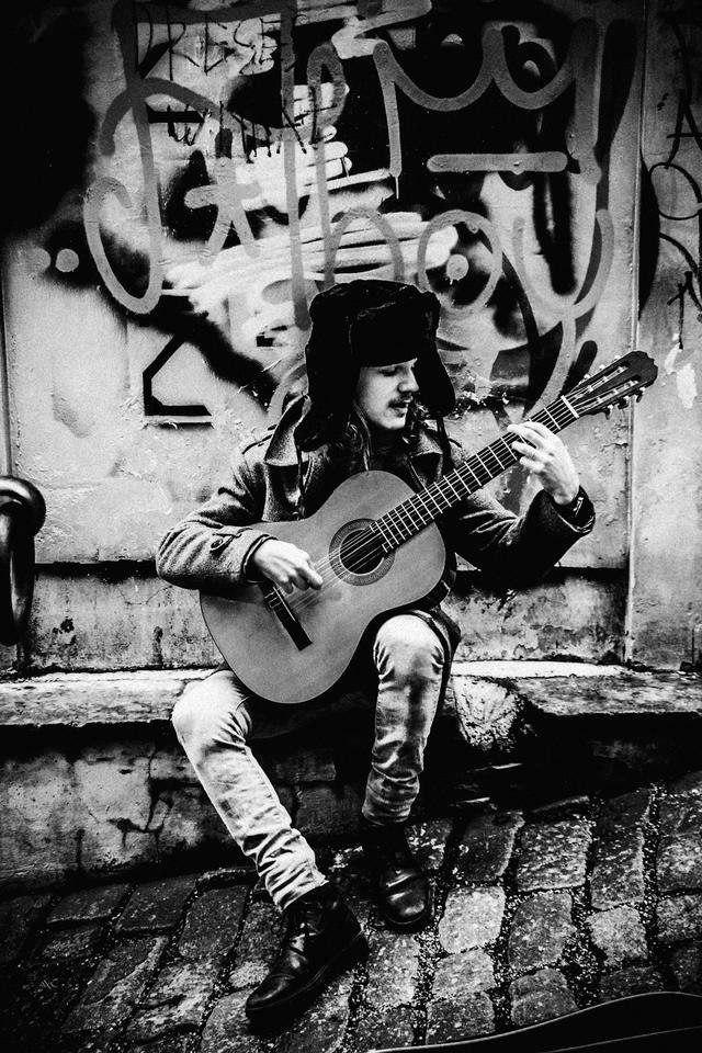 Street-musician.jpg