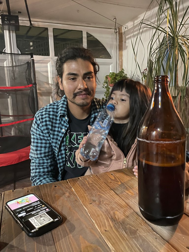 @mangoramp and his niece chilling after the sesh