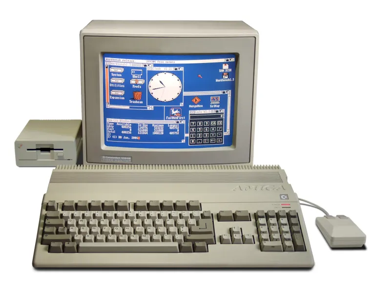 Amiga 500 with its Commodore 1084S monitor and an external disk drive