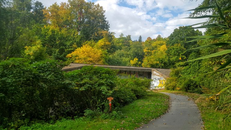 graffitibridge1