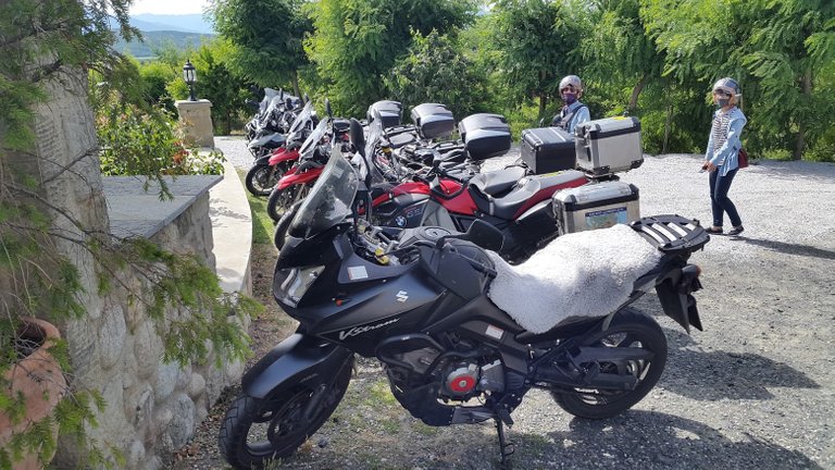 Yes, the only Japanese bike with an artificial sheep skin is mine - the rest are rented BMWs
